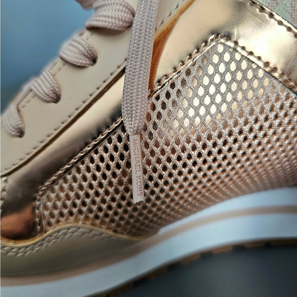 Michael Kors Stylish Women's Sneakers Sz 9.5M - Picture 7 of 12